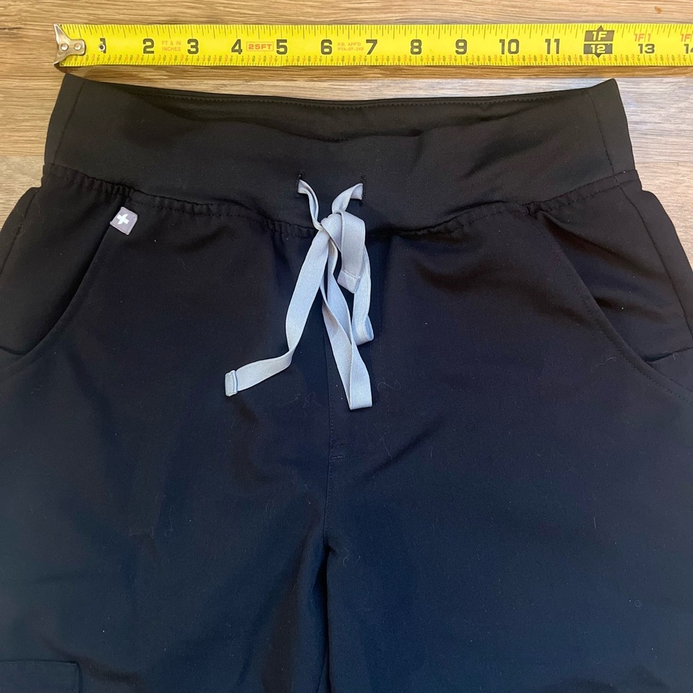 Figs Black Jogger Scrub pants - Picture 4 of 5